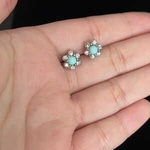 Flower Cz silver tone earrings